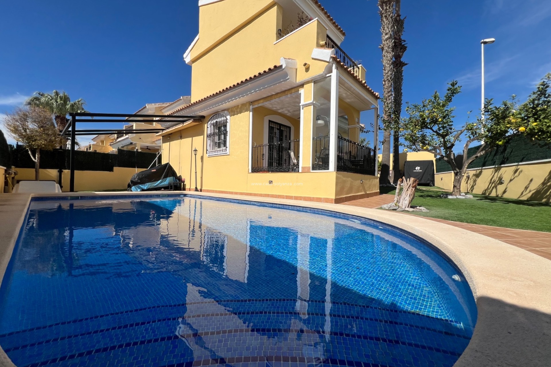 Resale - Villa - ORIHUELA COSTA - Los Dolses