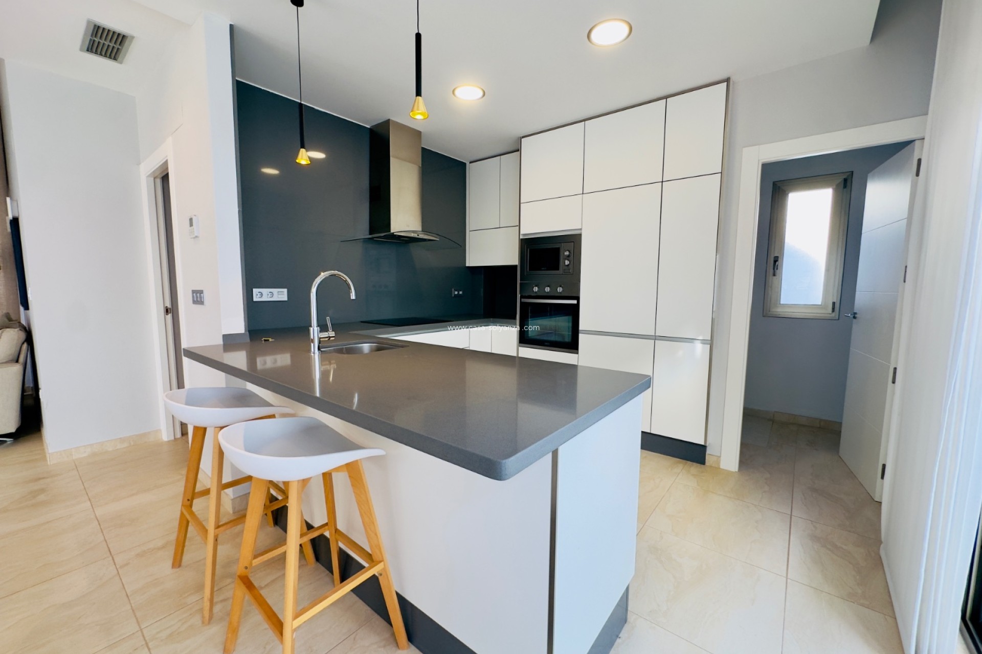 Resale - Villa - Orihuela Costa - Los Dolses