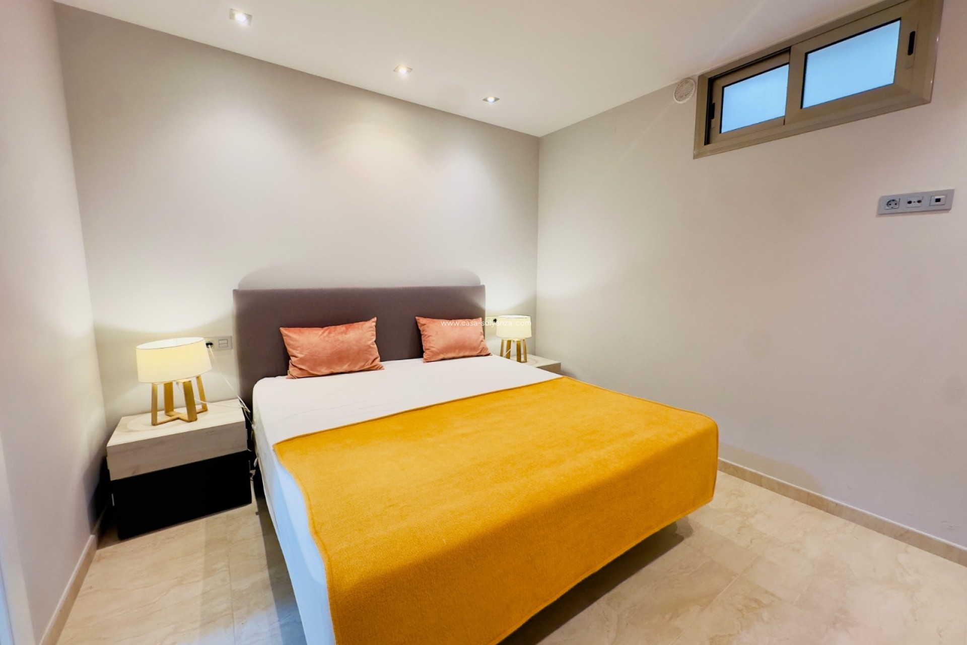 Resale - Villa - Orihuela Costa - Los Dolses