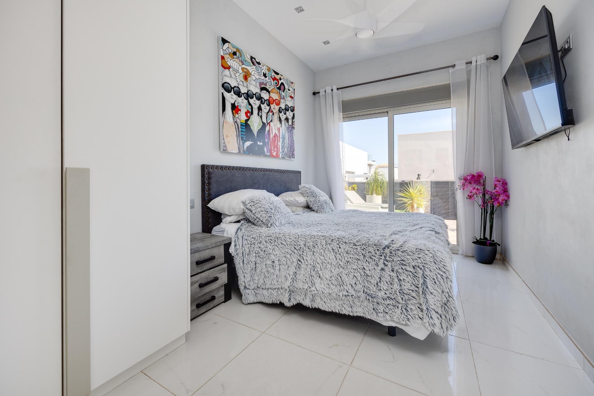 Resale - Villa - Orihuela Costa - Pau 26