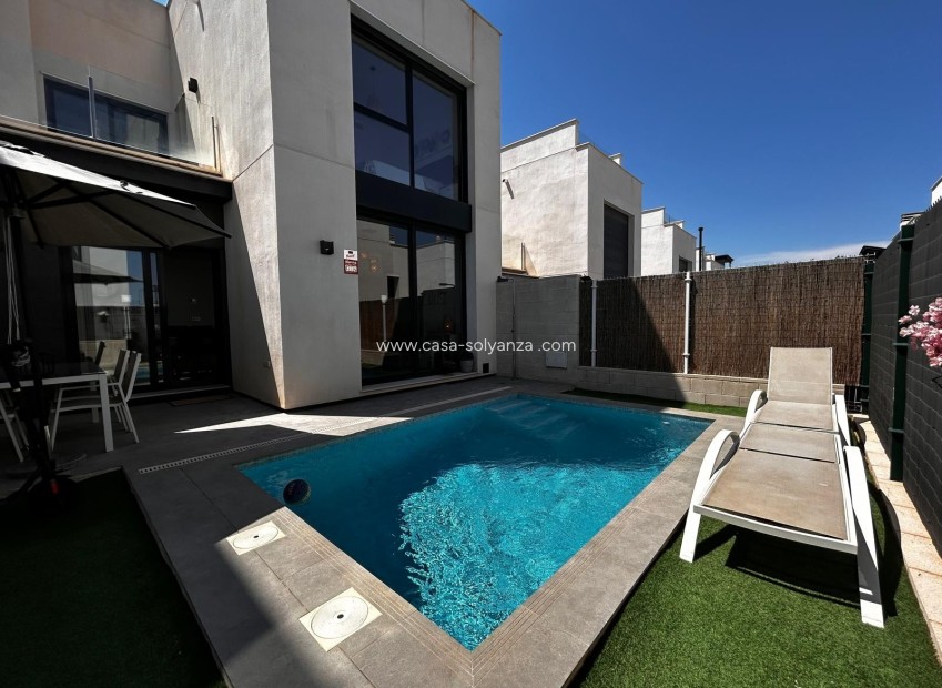 Resale - Villa - Orihuela Costa - Pau 26