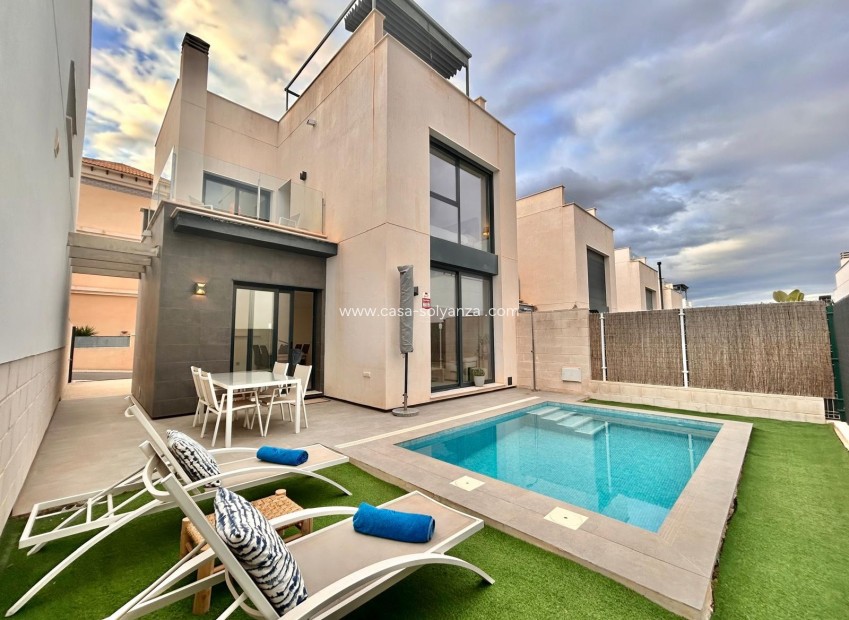 Resale - Villa - Orihuela Costa - Pau 26