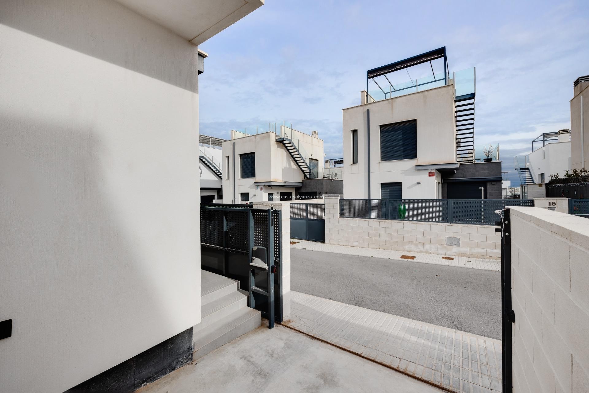 Resale - Villa - Orihuela Costa - Pau 26