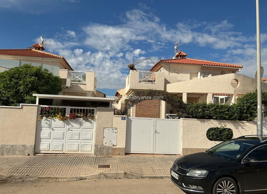 Resale - Villa - Orihuela Costa - Playa Flamenca
