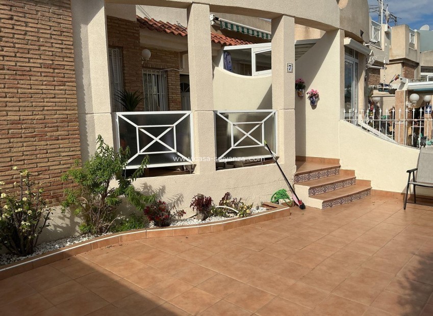 Resale - Villa - Orihuela Costa - Playa Flamenca