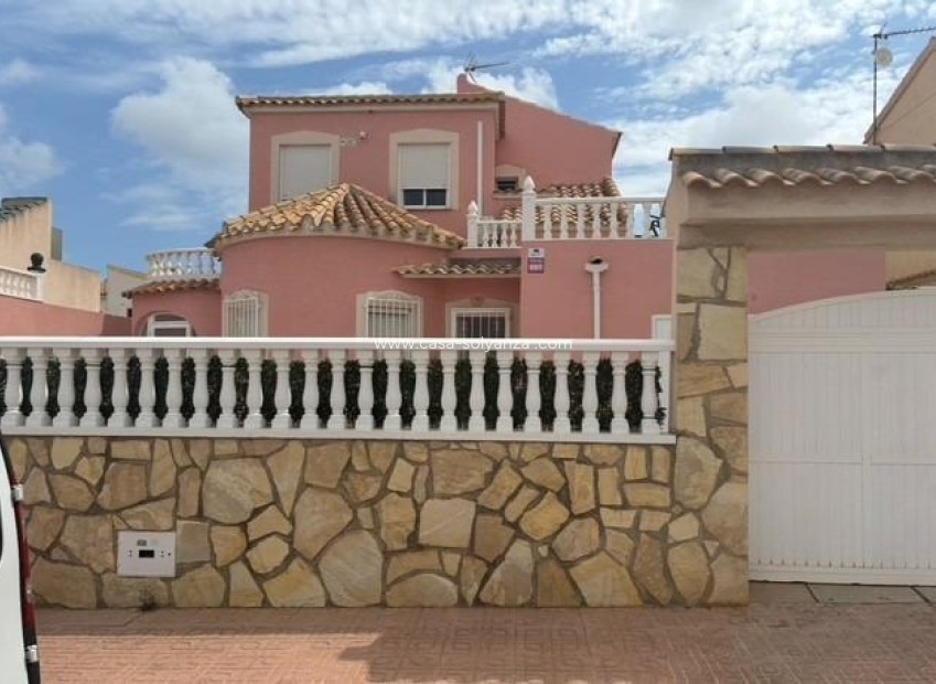 Resale - Villa - Orihuela Costa - Playa Flamenca