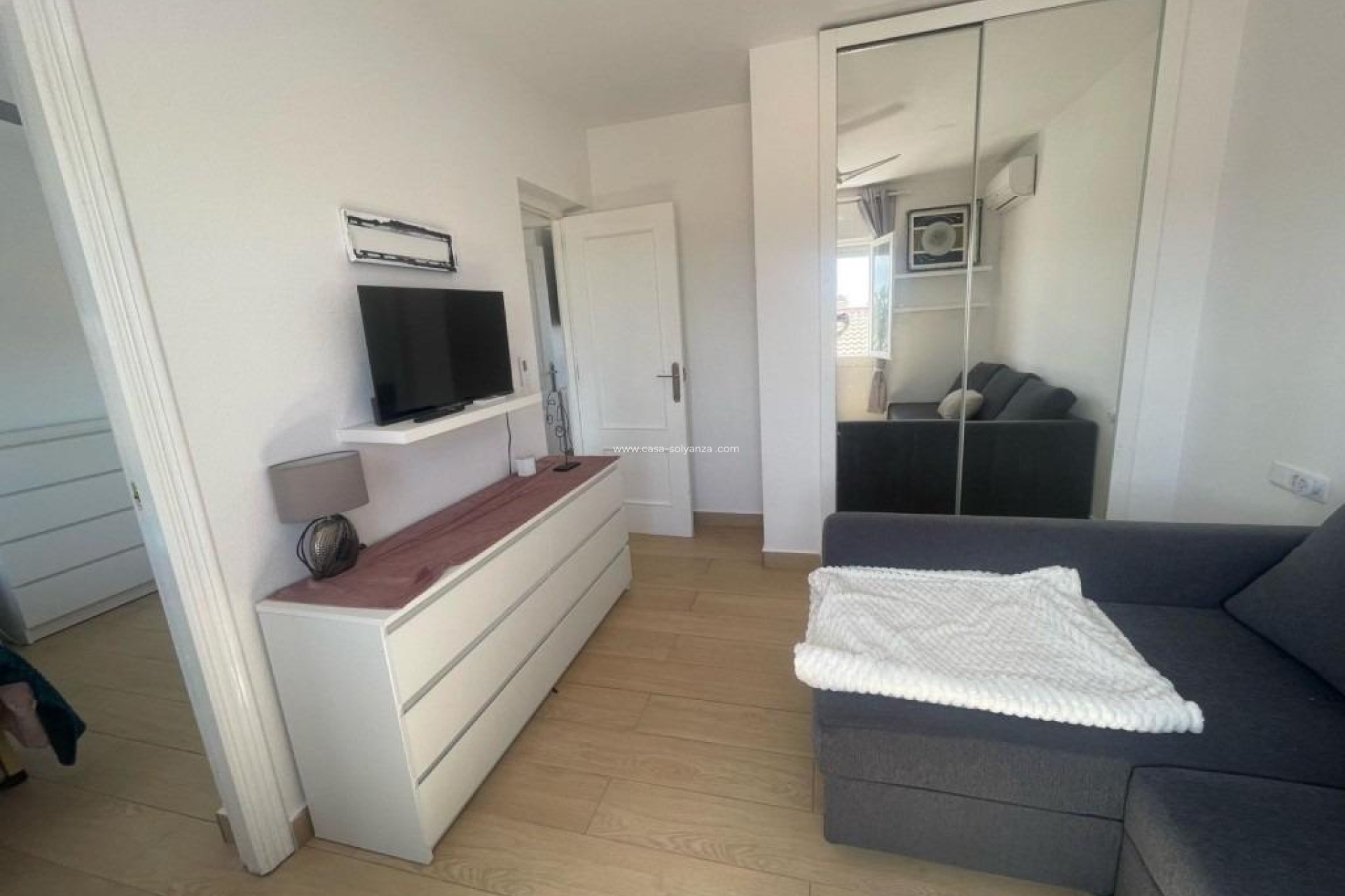 Resale - Villa - Orihuela Costa - Playa Flamenca