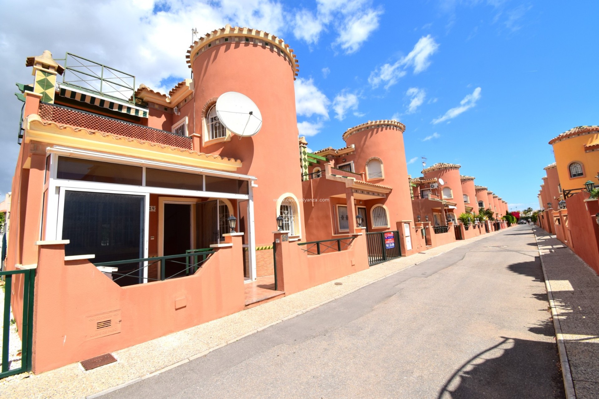 Resale - Villa - Orihuela Costa - Playa Flamenca