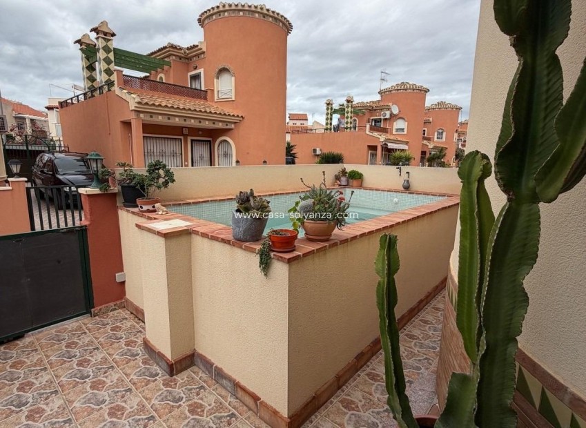 Resale - Villa - Orihuela Costa - Playa Flamenca