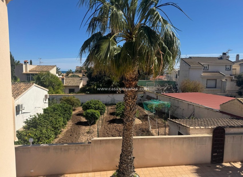 Resale - Villa - Orihuela Costa - Playa Flamenca