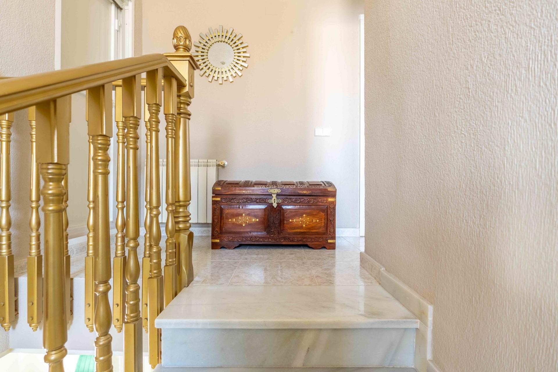 Resale - Villa - Orihuela Costa - Punta Prima