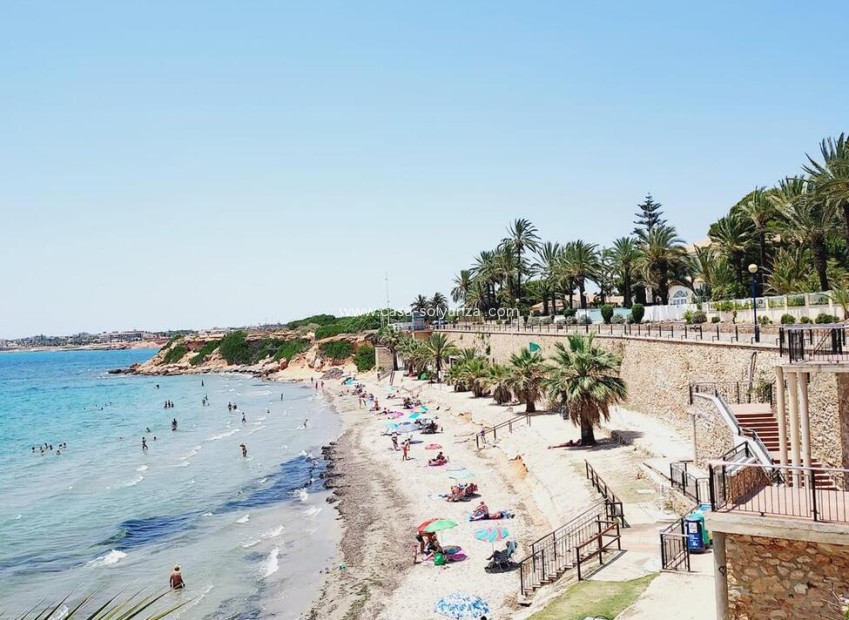 Resale - Villa - Orihuela Costa - Punta Prima