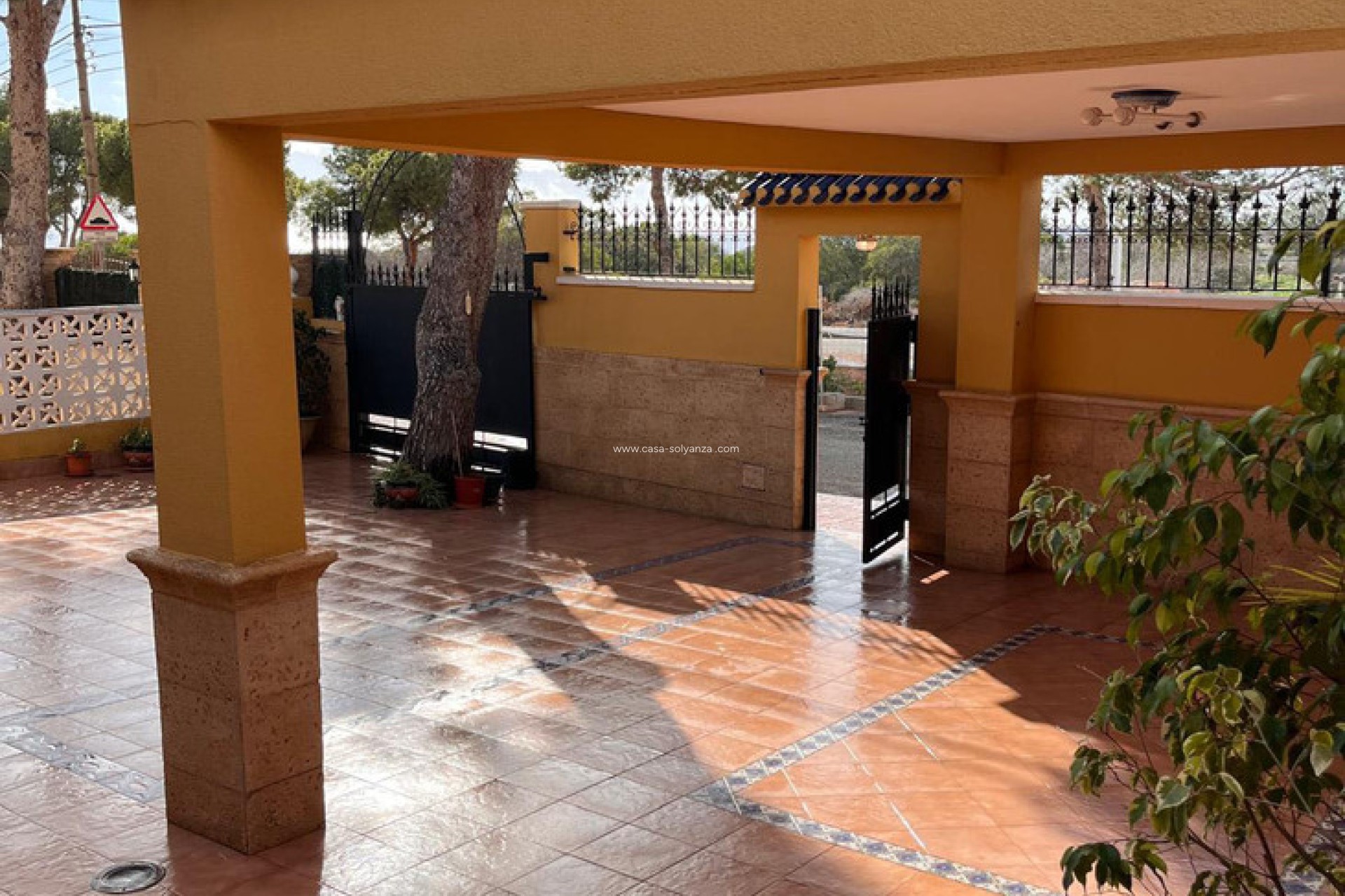Resale - Villa - Orihuela Costa - Punta Prima