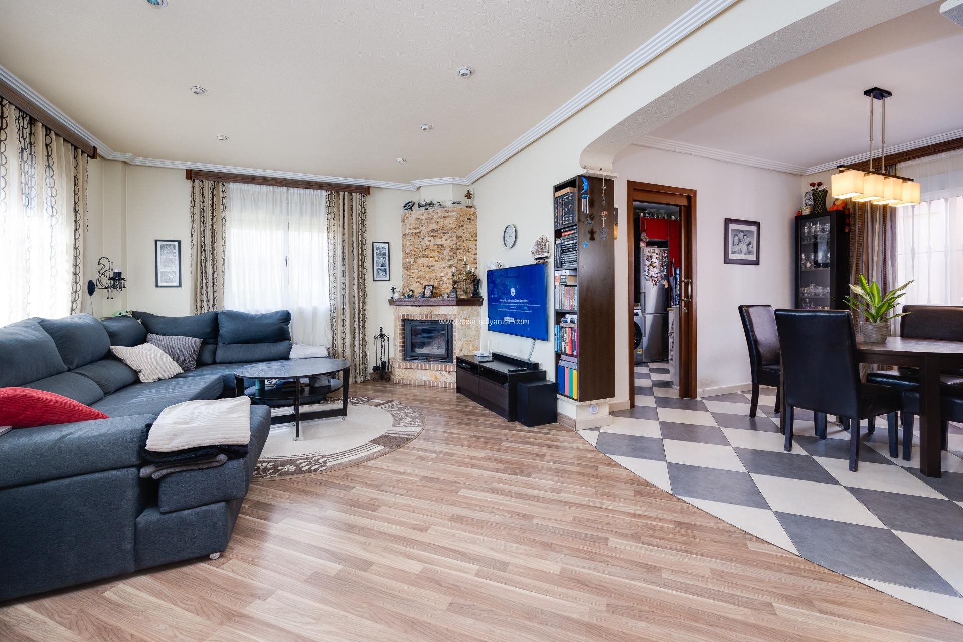 Resale - Villa - Orihuela Costa - Urbanización Perla del Mar