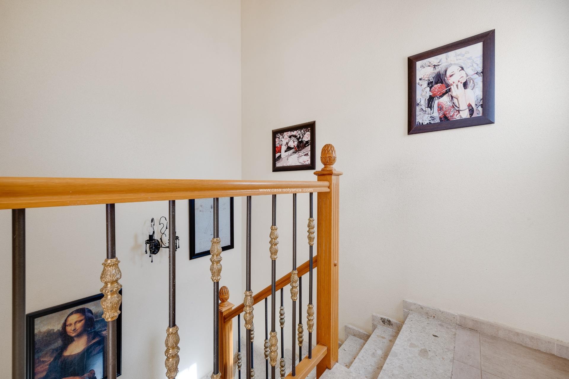 Resale - Villa - Orihuela Costa - Urbanización Perla del Mar