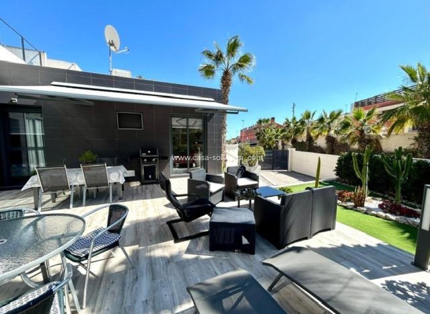 Resale - Villa - Orihuela Costa - Villamartín-Las Filipinas
