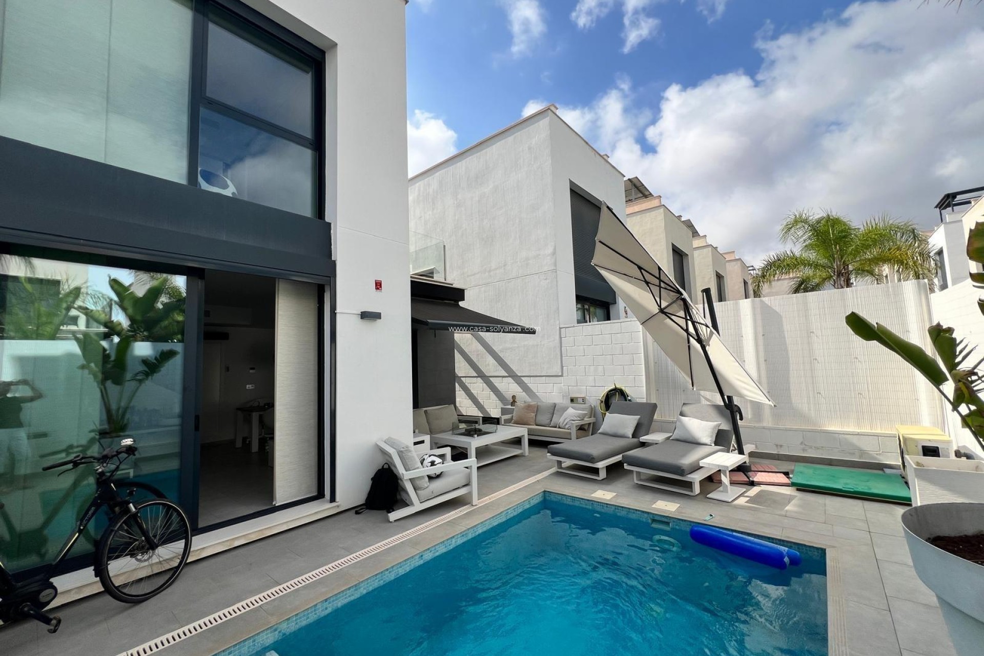 Resale - Villa - Orihuela Costa - Villamartín