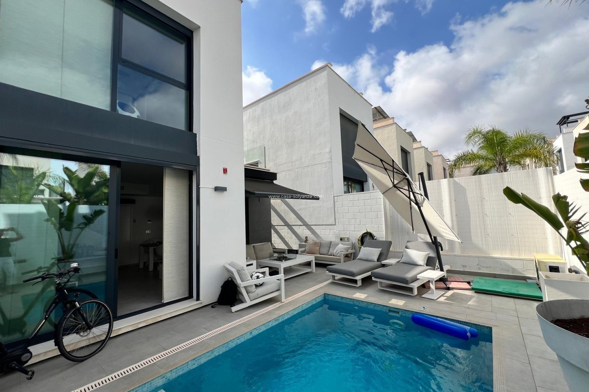 Resale - Villa - Orihuela Costa - Villamartín