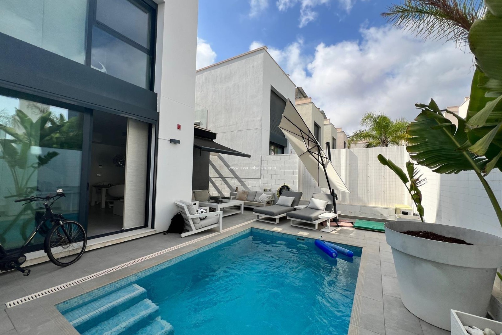 Resale - Villa - Orihuela Costa - Villamartín