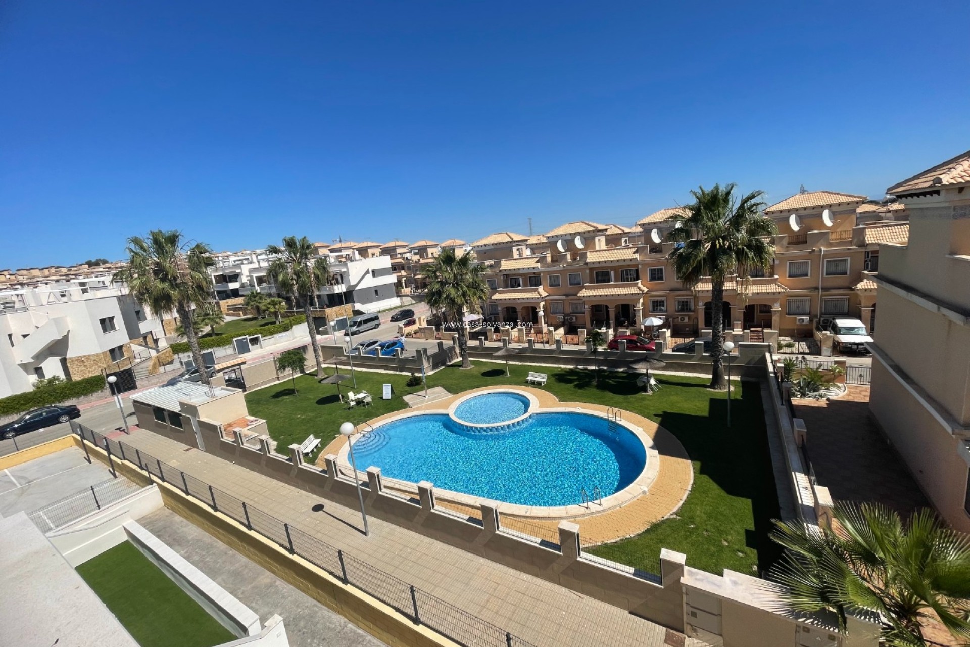 Resale - Villa - Orihuela Costa - Villamartín