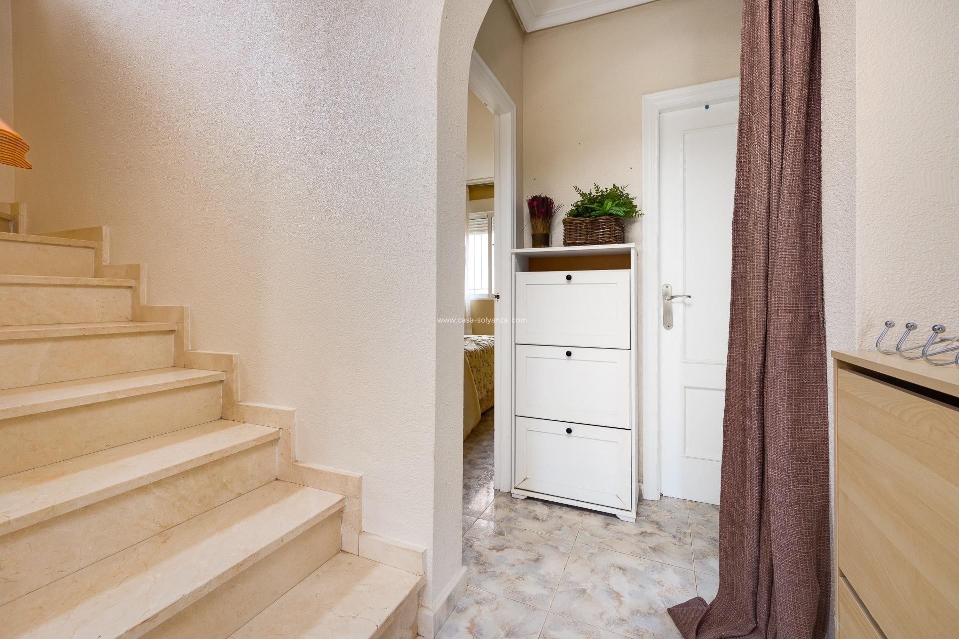 Resale - Villa - Orihuela Costa - Villamartín