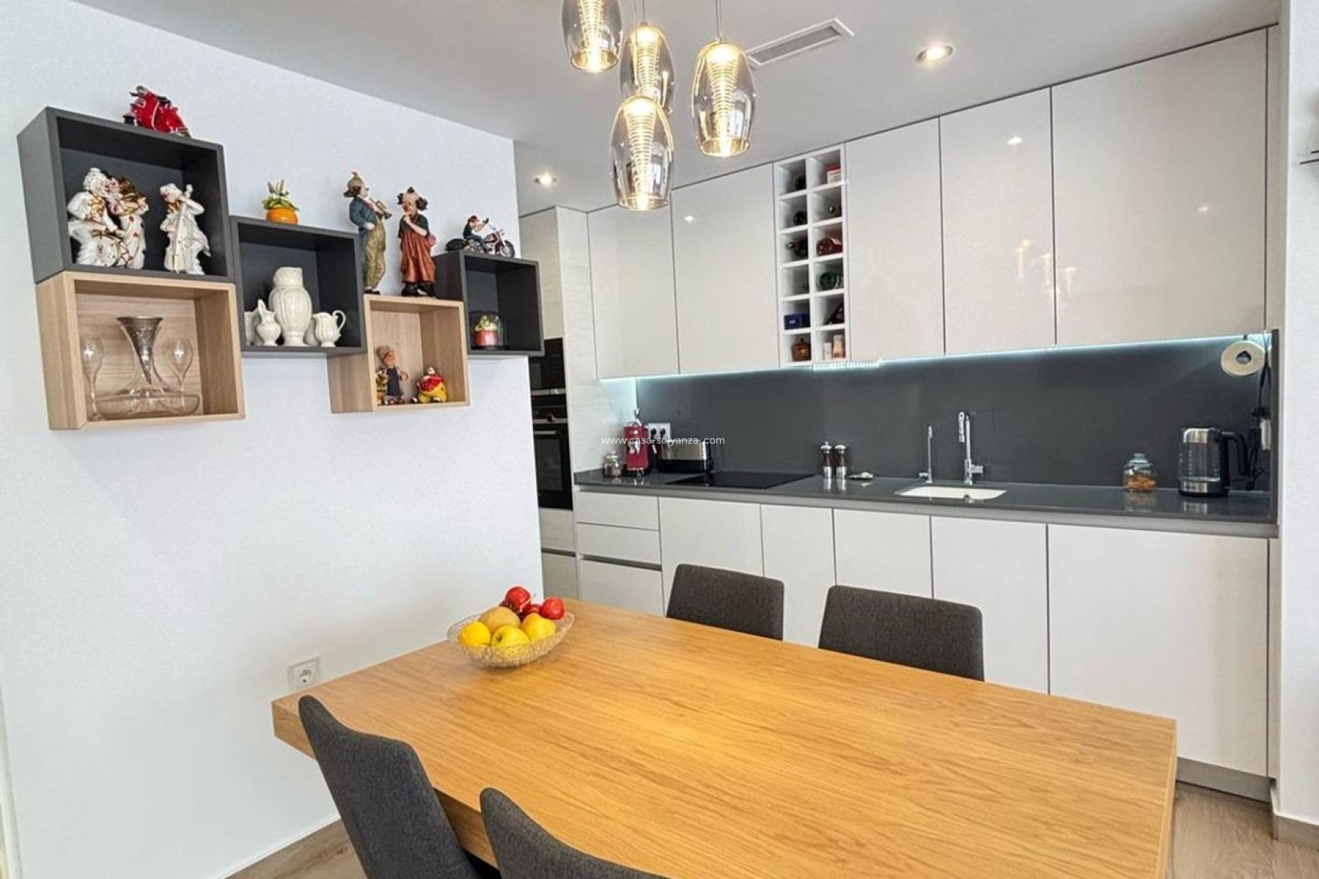 Resale - Villa - Orihuela Costa - Villamartín