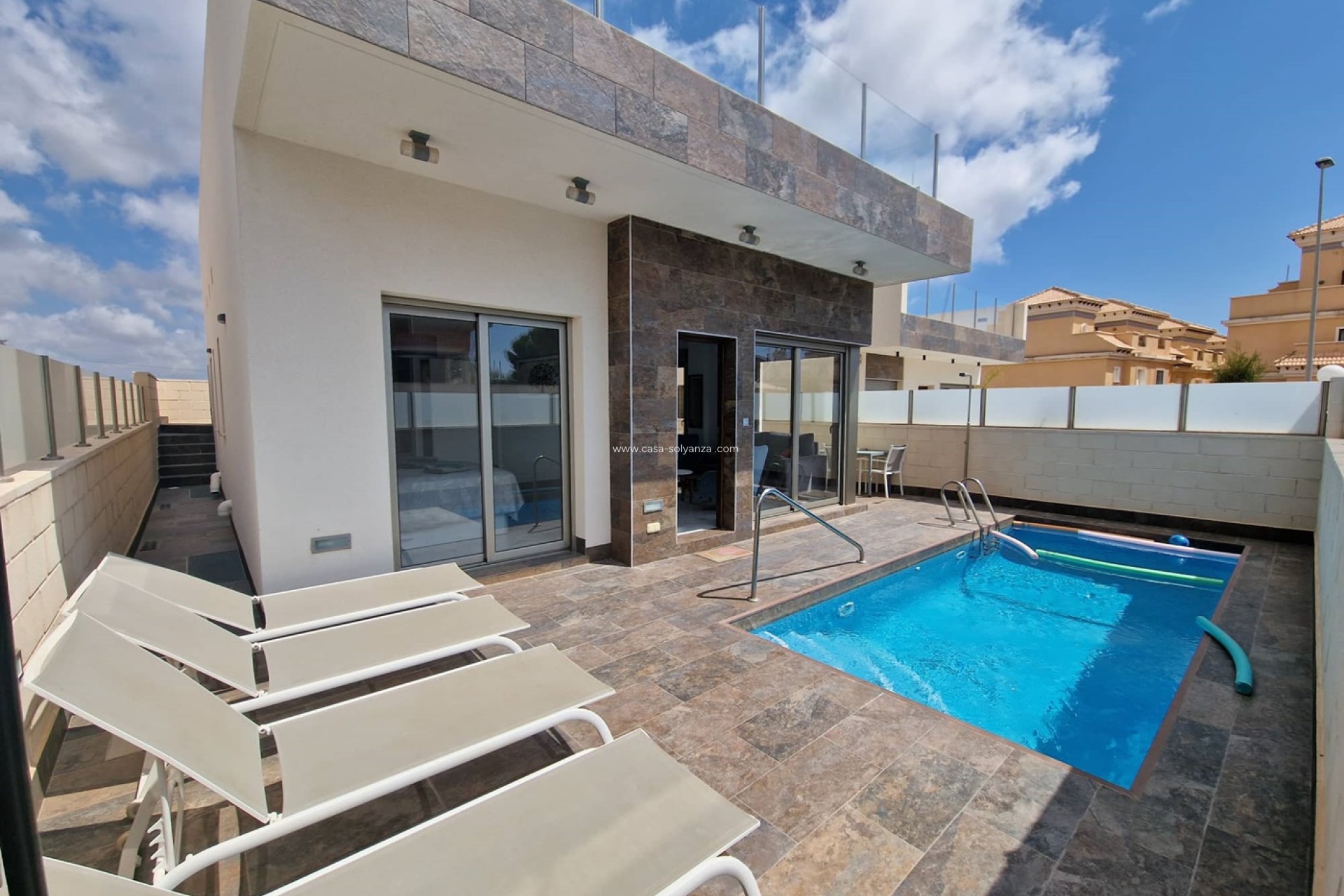 Resale - Villa - Orihuela Costa - Villamartín