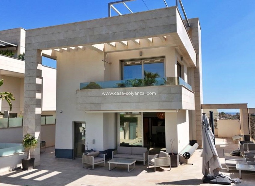 Resale - Villa - Orihuela Costa - Villamartín