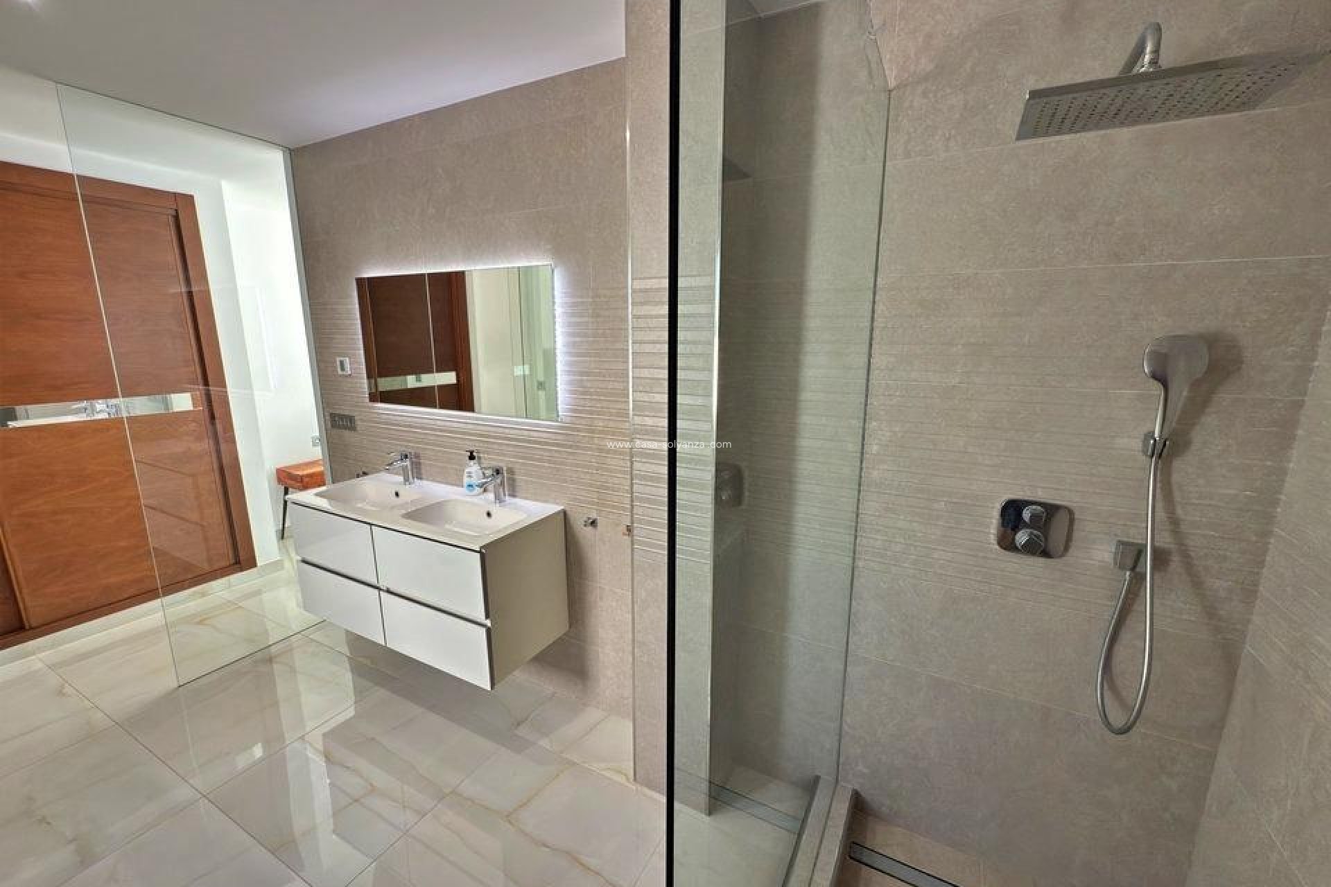 Resale - Villa - Orihuela Costa - Villamartín