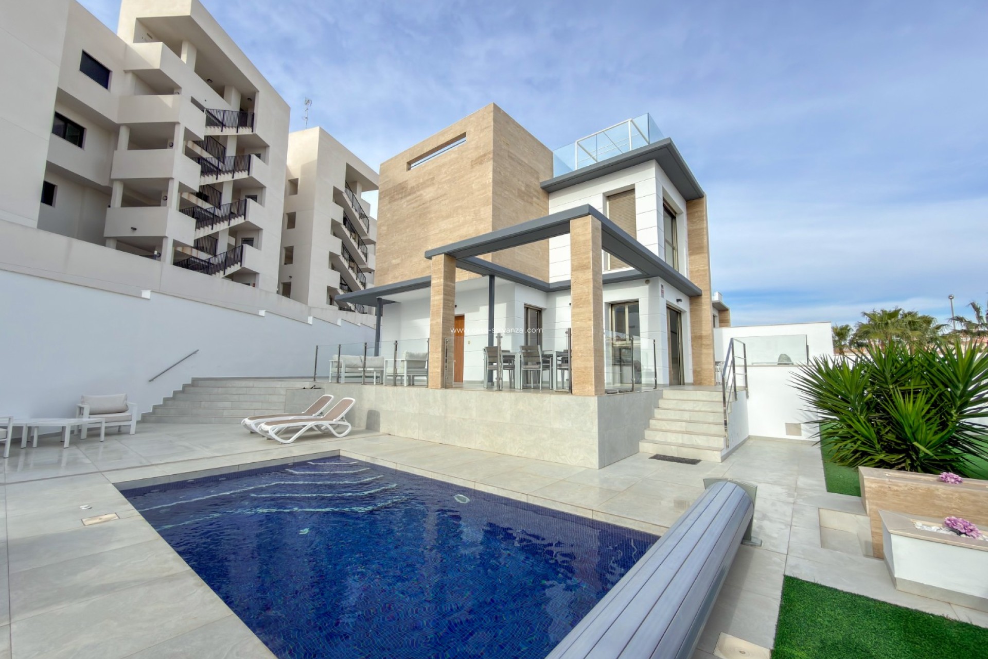 Resale - Villa - Orihuela Costa - Villamartín