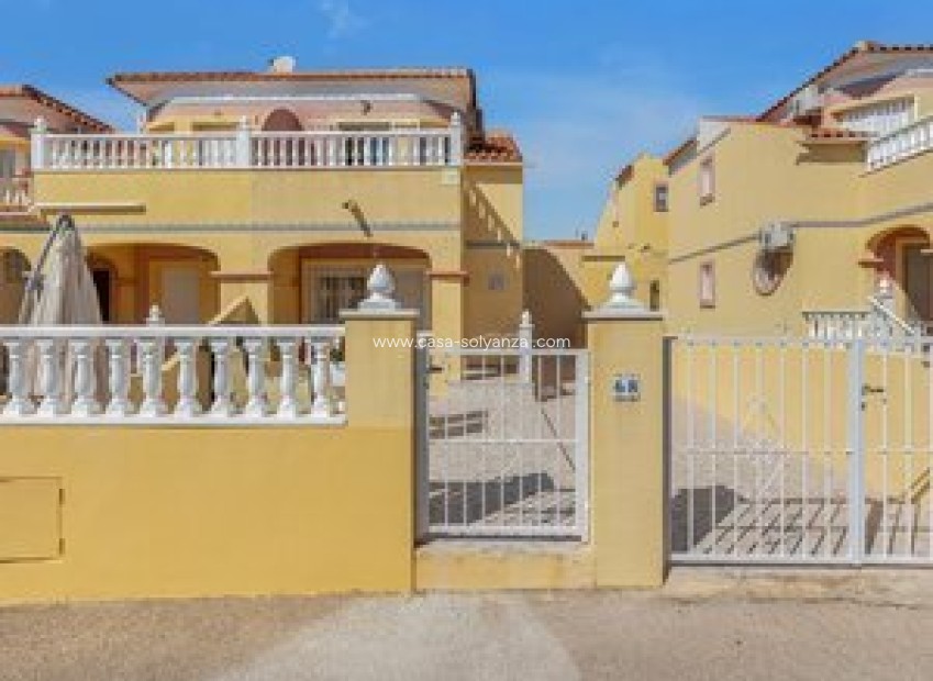 Resale - Villa - Orihuela Costa
