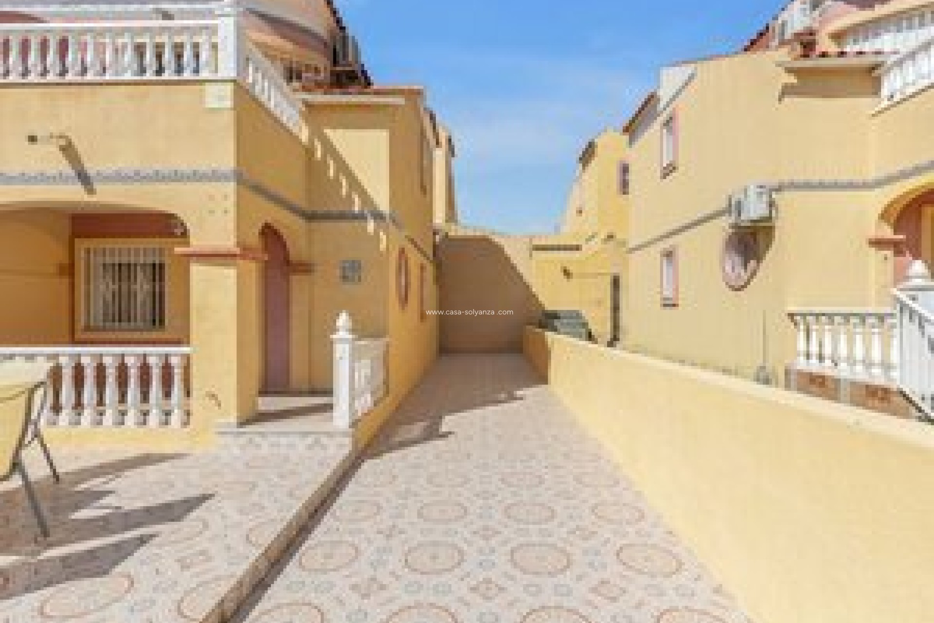 Resale - Villa - Orihuela Costa