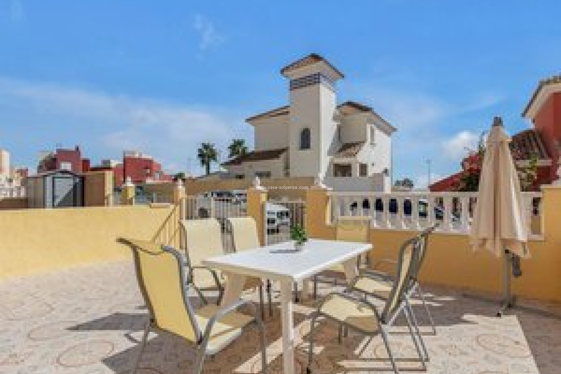 Resale - Villa - Orihuela Costa