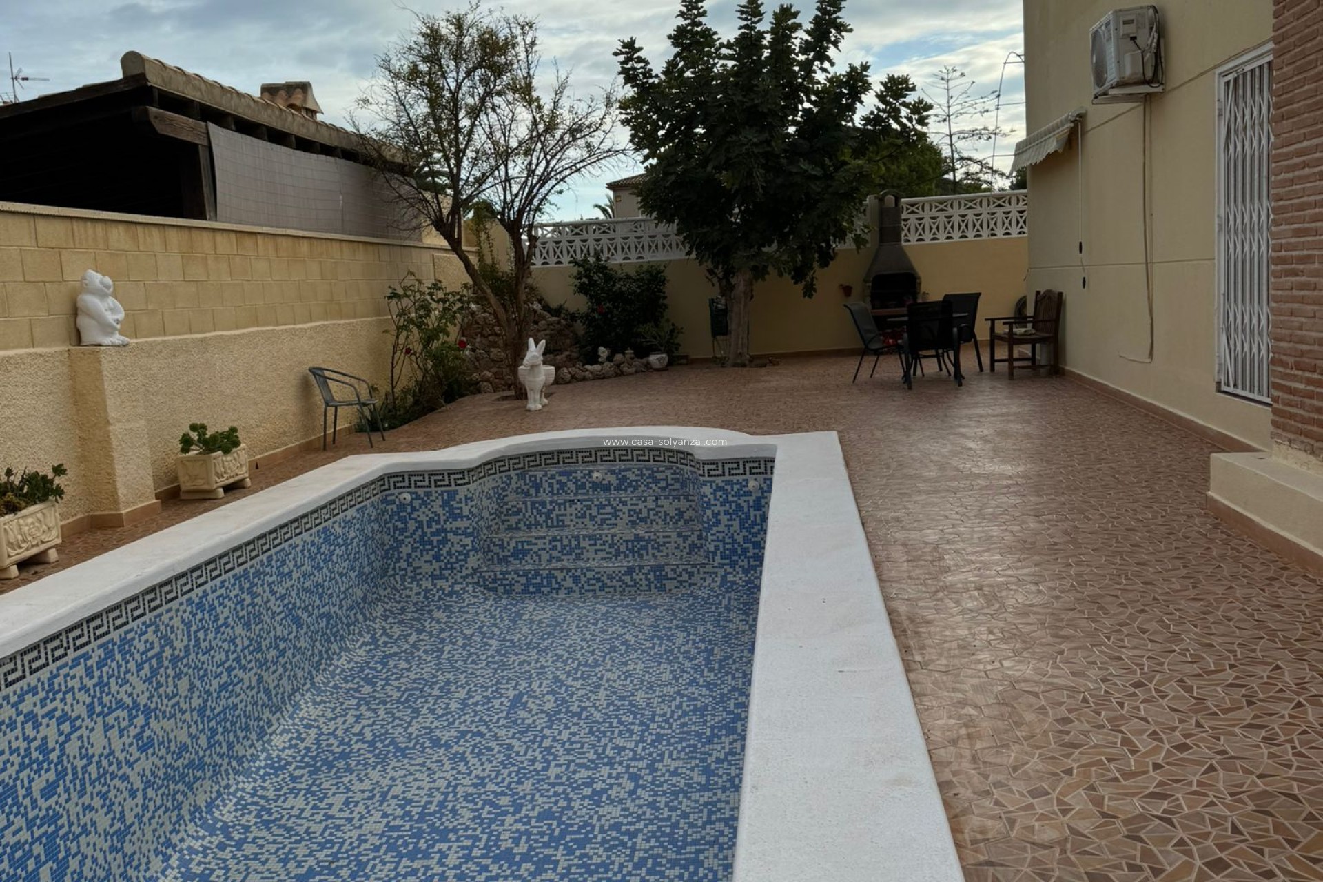 Resale - Villa - Orihuela Costa