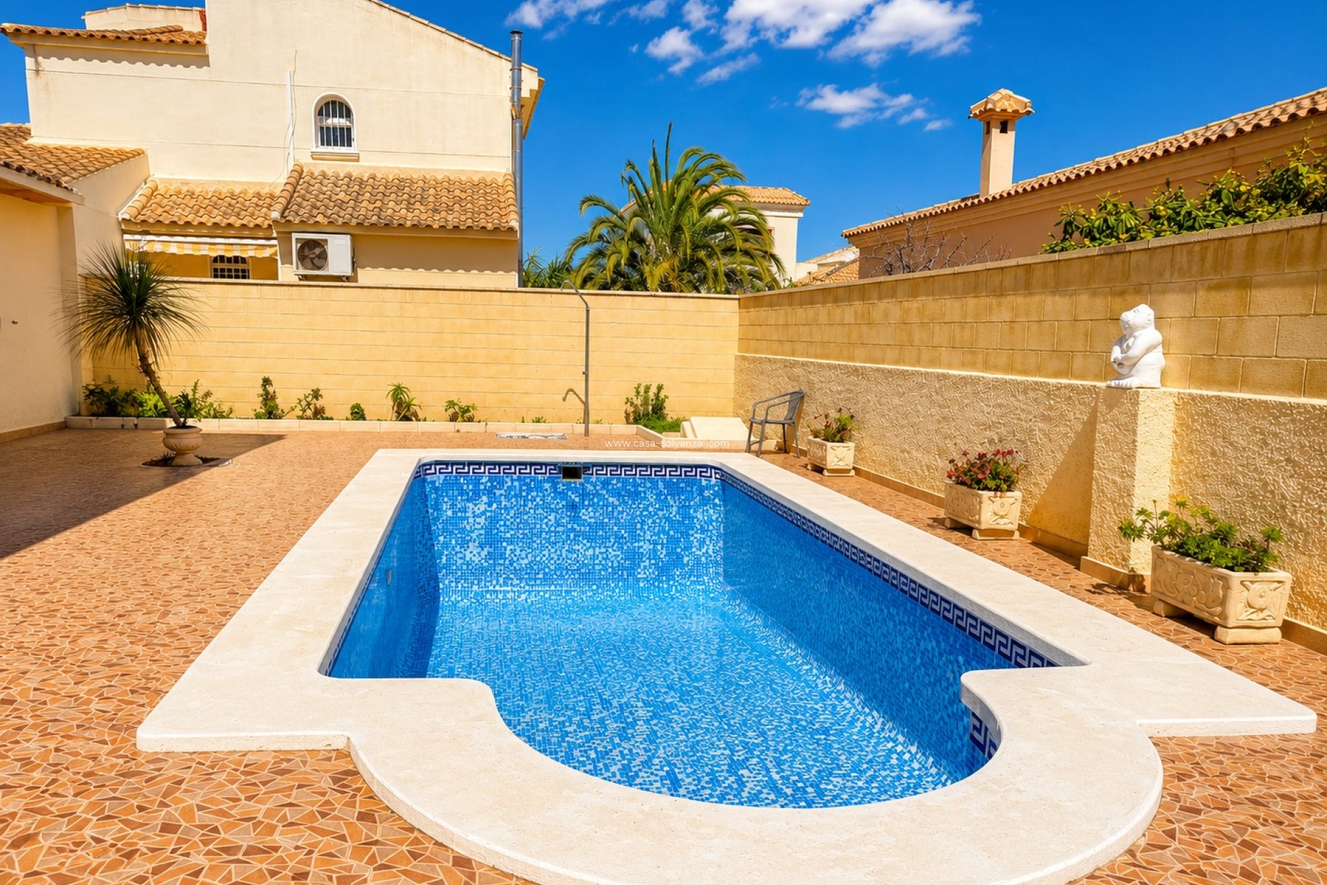 Resale - Villa - Orihuela Costa
