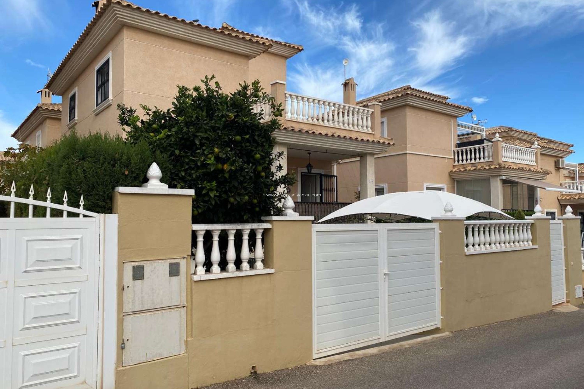 Resale - Villa - Orihuela - Los Balcones Y Los Altos