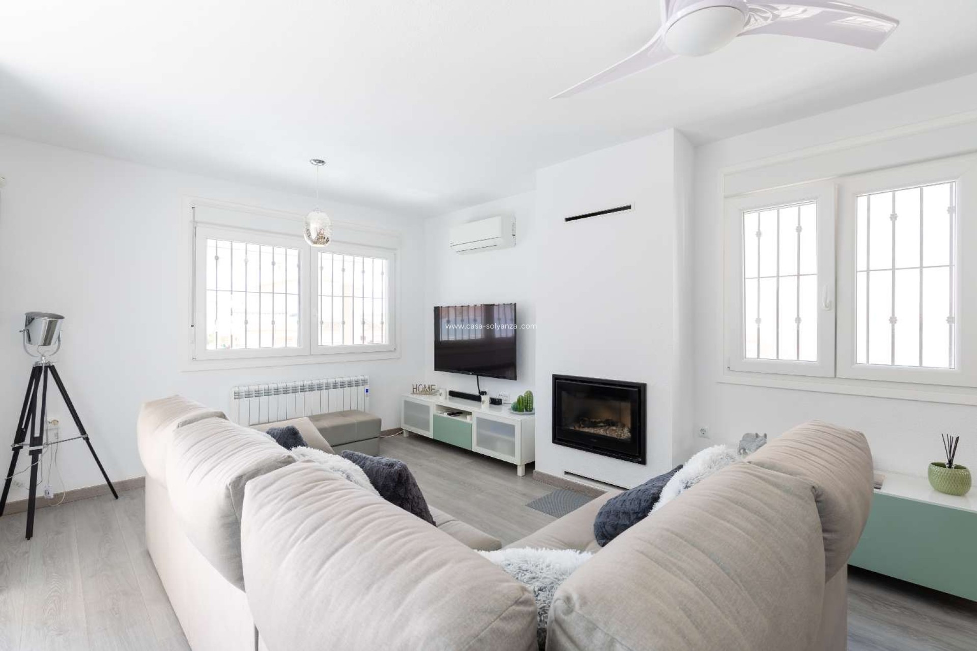 Resale - Villa - Orihuela - Orihuela Costa