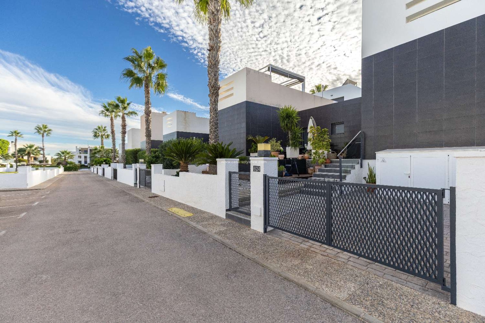 Resale - Villa - Orihuela - Orihuela Costa