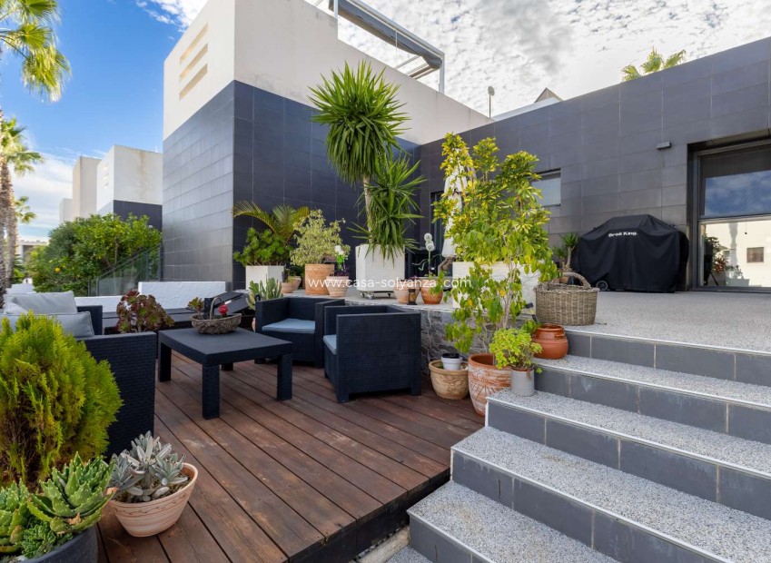 Resale - Villa - Orihuela - Orihuela Costa