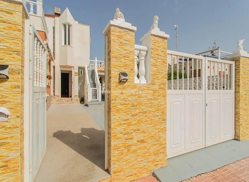 Resale - Villa - Orihuela - Urbanización Perla del Mar