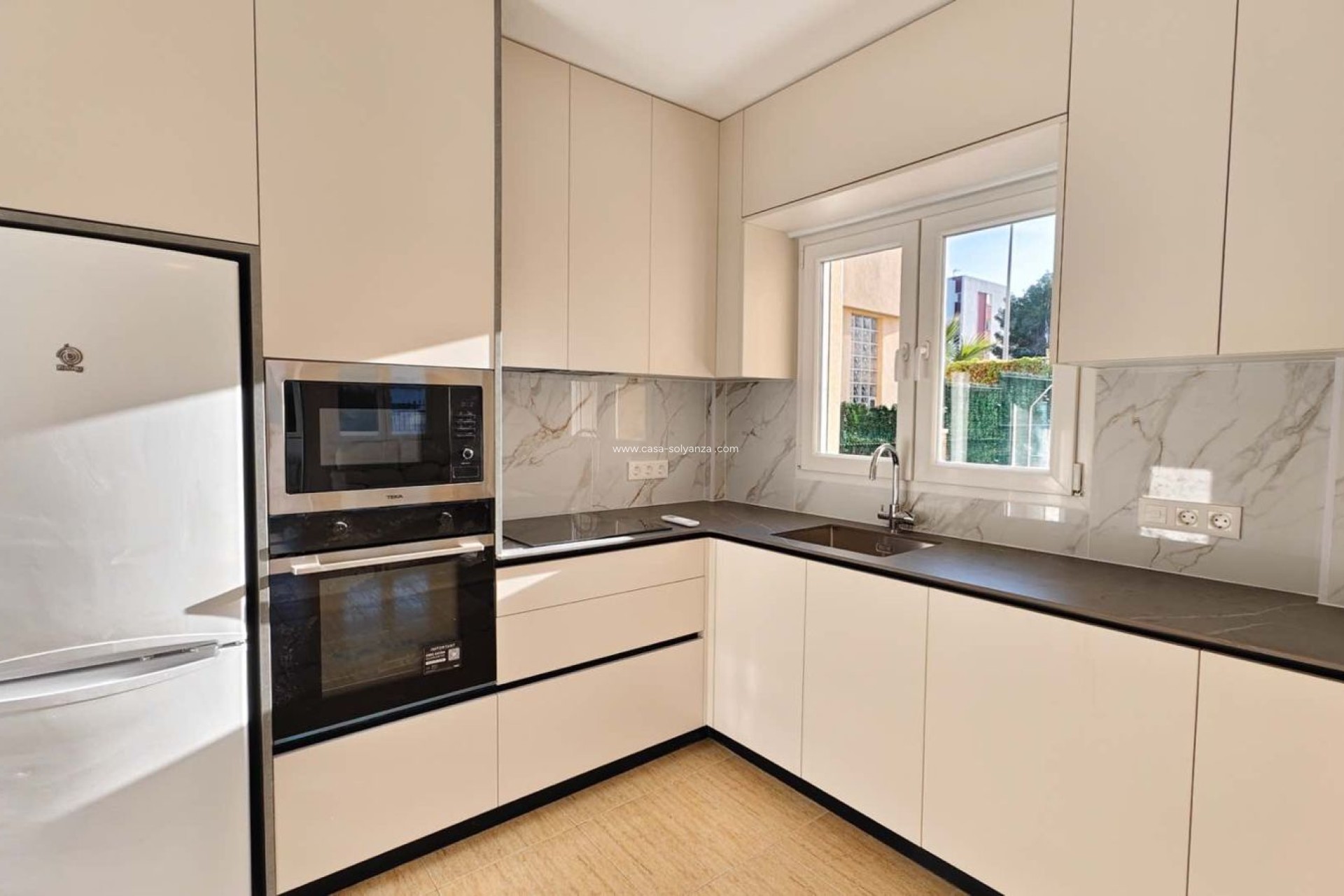 Resale - Villa - Orihuela - Villamartin