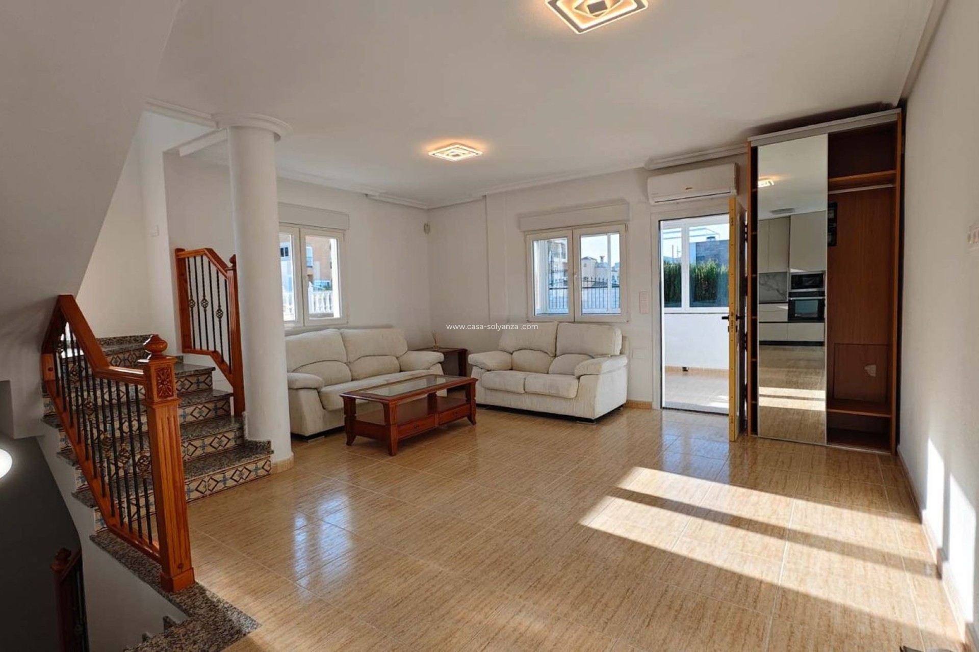 Resale - Villa - Orihuela - Villamartin