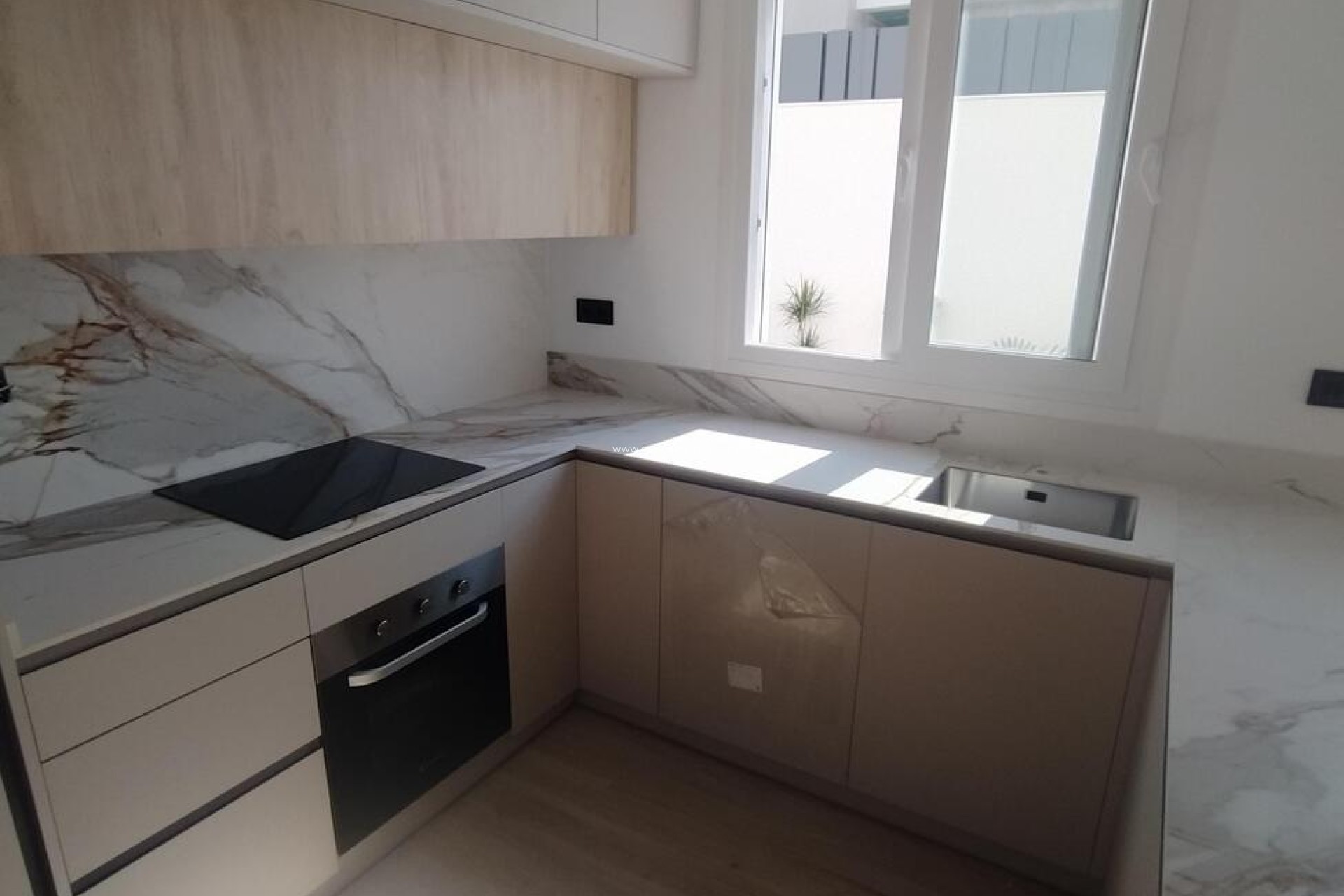 Resale - Villa Penthouse - Torrevieja - Aguas nuevas