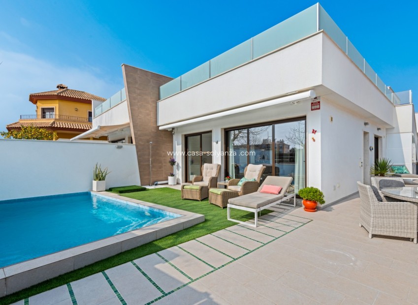 Resale - Villa - Pilar de la Horadada - Costa Blanca