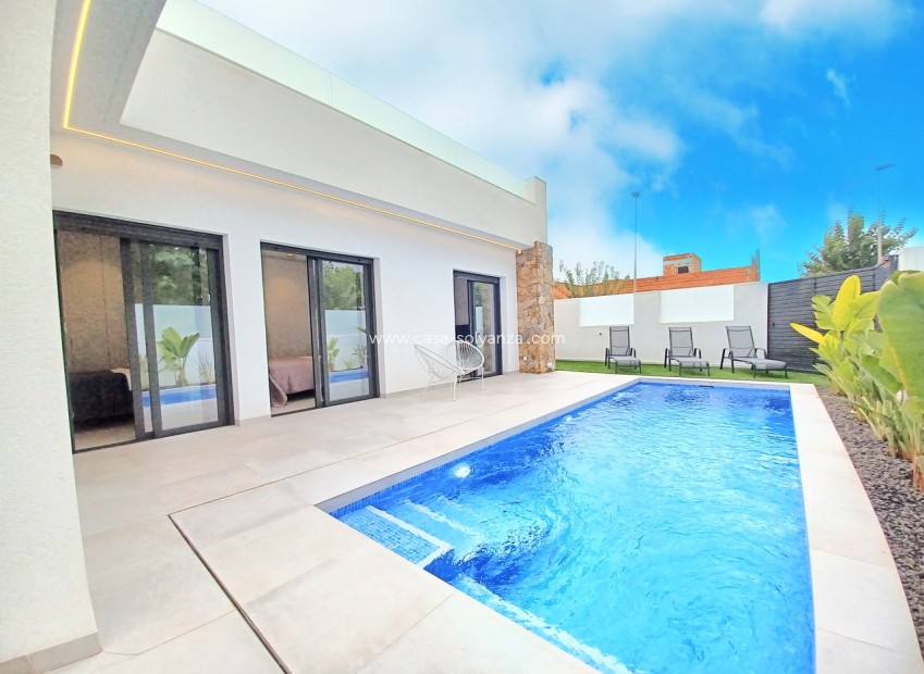 Resale - Villa - Pilar de la Horadada - Costa Blanca