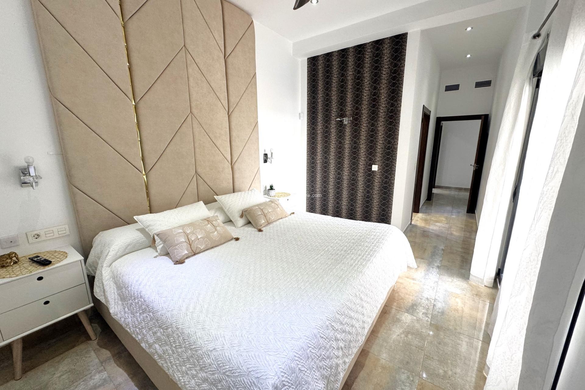 Resale - Villa - Pilar de la Horadada - Torre de Horadada