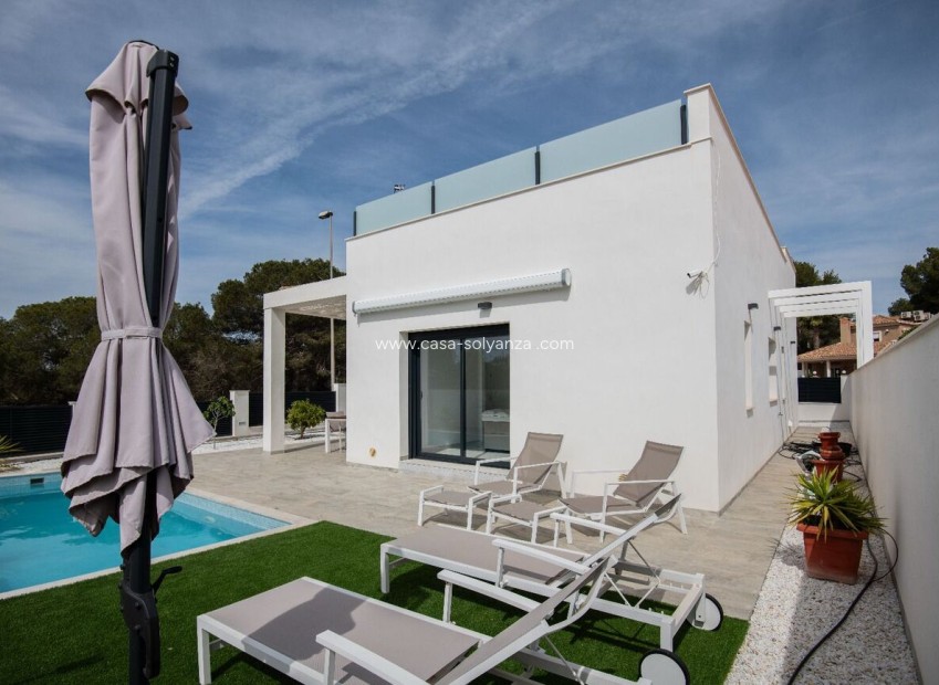 Resale - Villa - Pinar de Campoverde - LOS ROMEROS