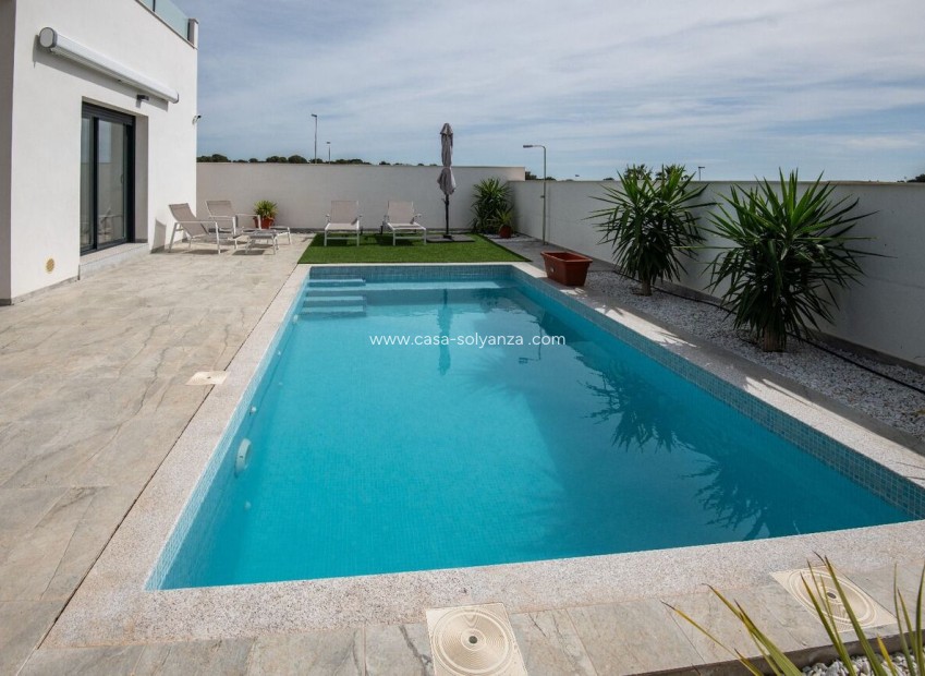 Resale - Villa - Pinar de Campoverde - LOS ROMEROS