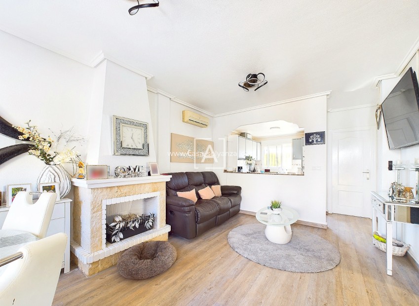 Resale - Villa - Pinar de Campoverde