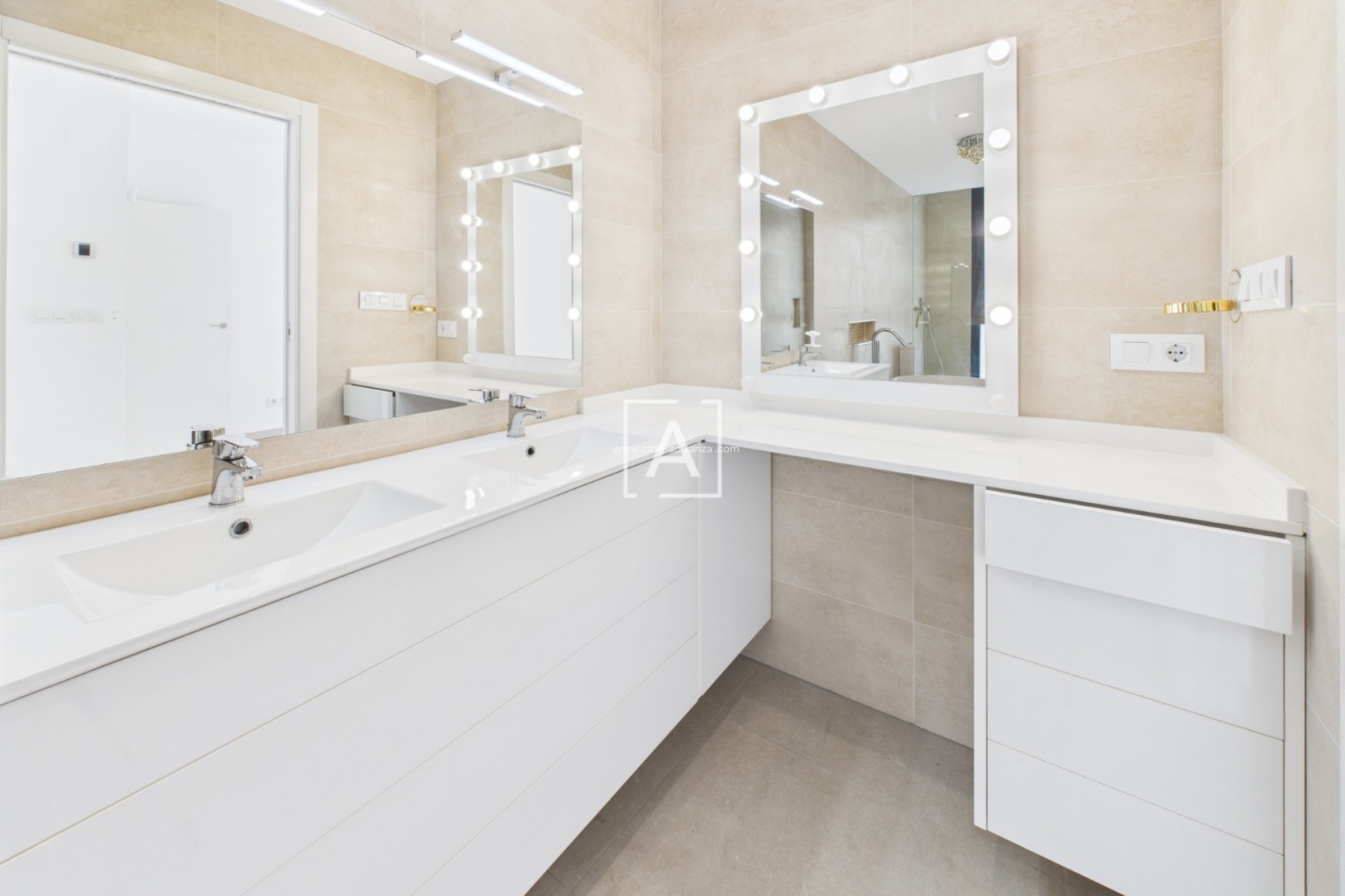 Resale - Villa - Pinar de Campoverde